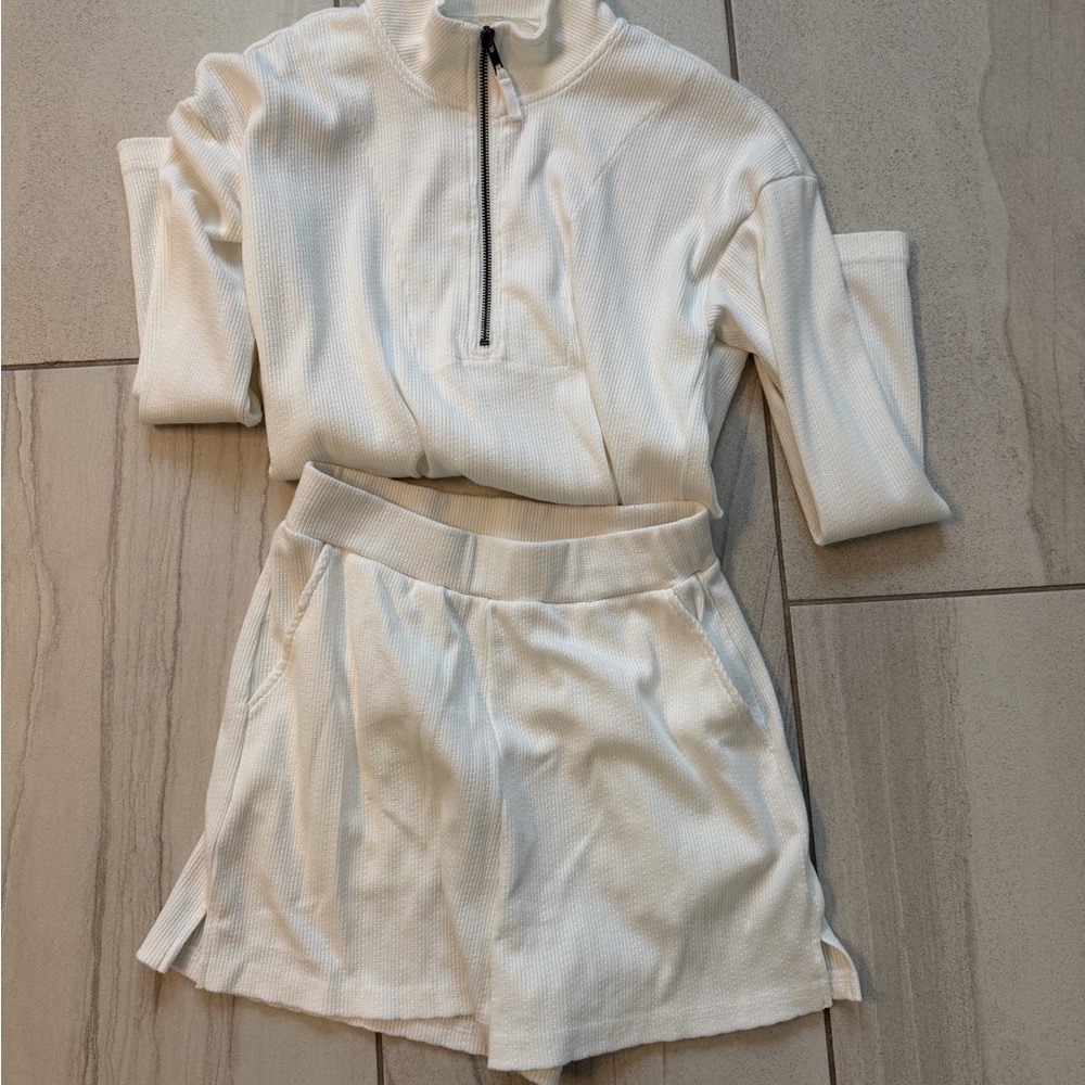 O’Neill White Knit Half-Zip Short Set